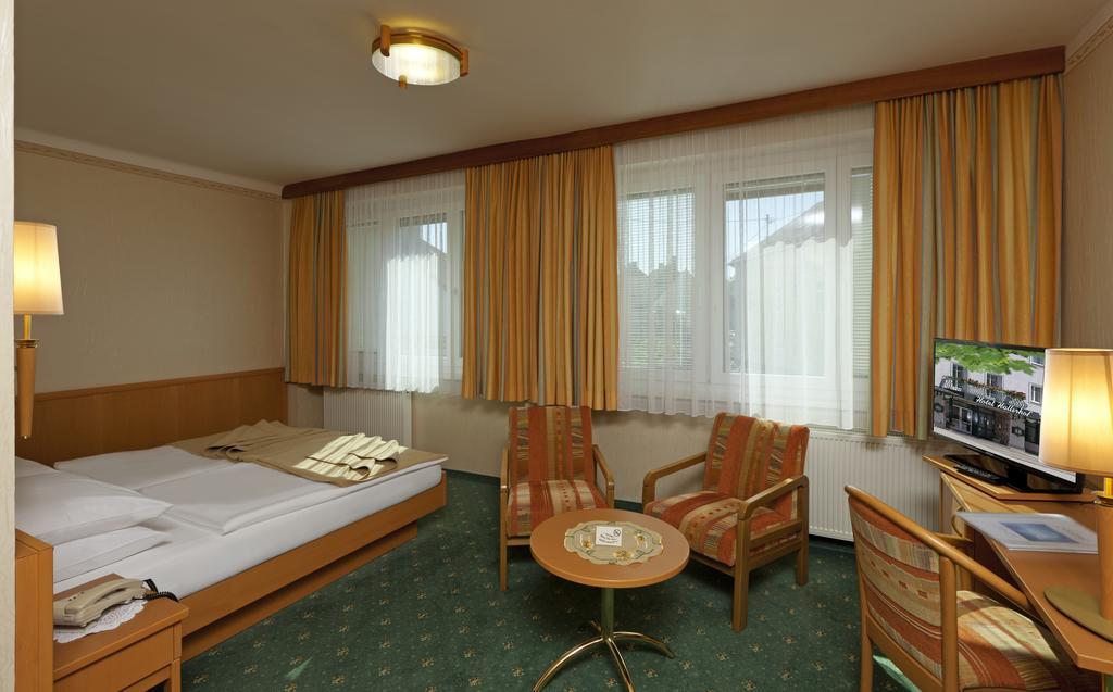 Hotel Hallerhof Bad Hall Esterno foto